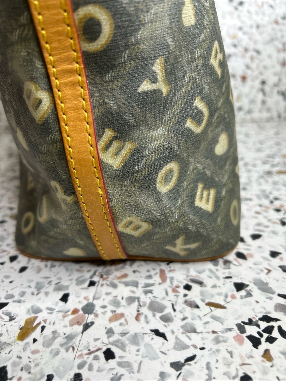 Dooney And Bourke East West Tote Y2K-era "Crossword" or "It" Collection - Picture 4 of 16